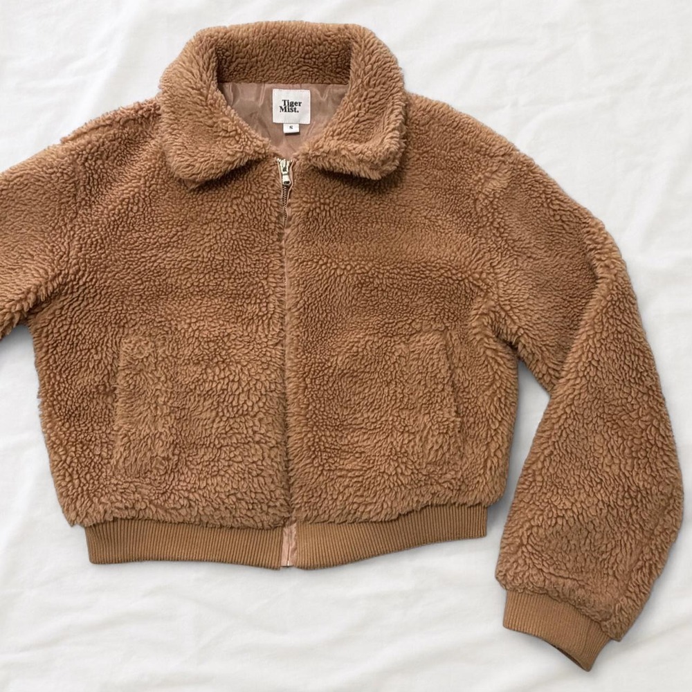 Tiger Mist Tan Teddy Faux Fur Cropped Sherpa Bomber Jacket Small